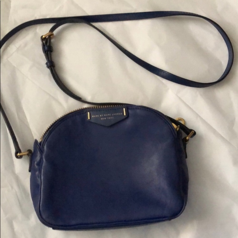 🔴REPOSH🔴.  blue leather  mbmj handbag